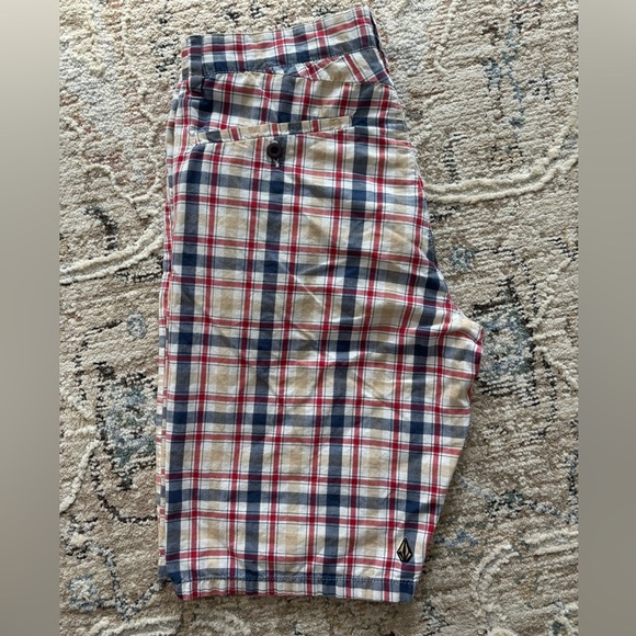 Volcom Red Blue Plaid Shorts Men 34 Y2k Street Skater Retro - Picture 3 of 8